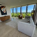Rooftop Ph, 24Hr Security, Private Pool, 3 King Beds!! 3 Mins To The Beach!!