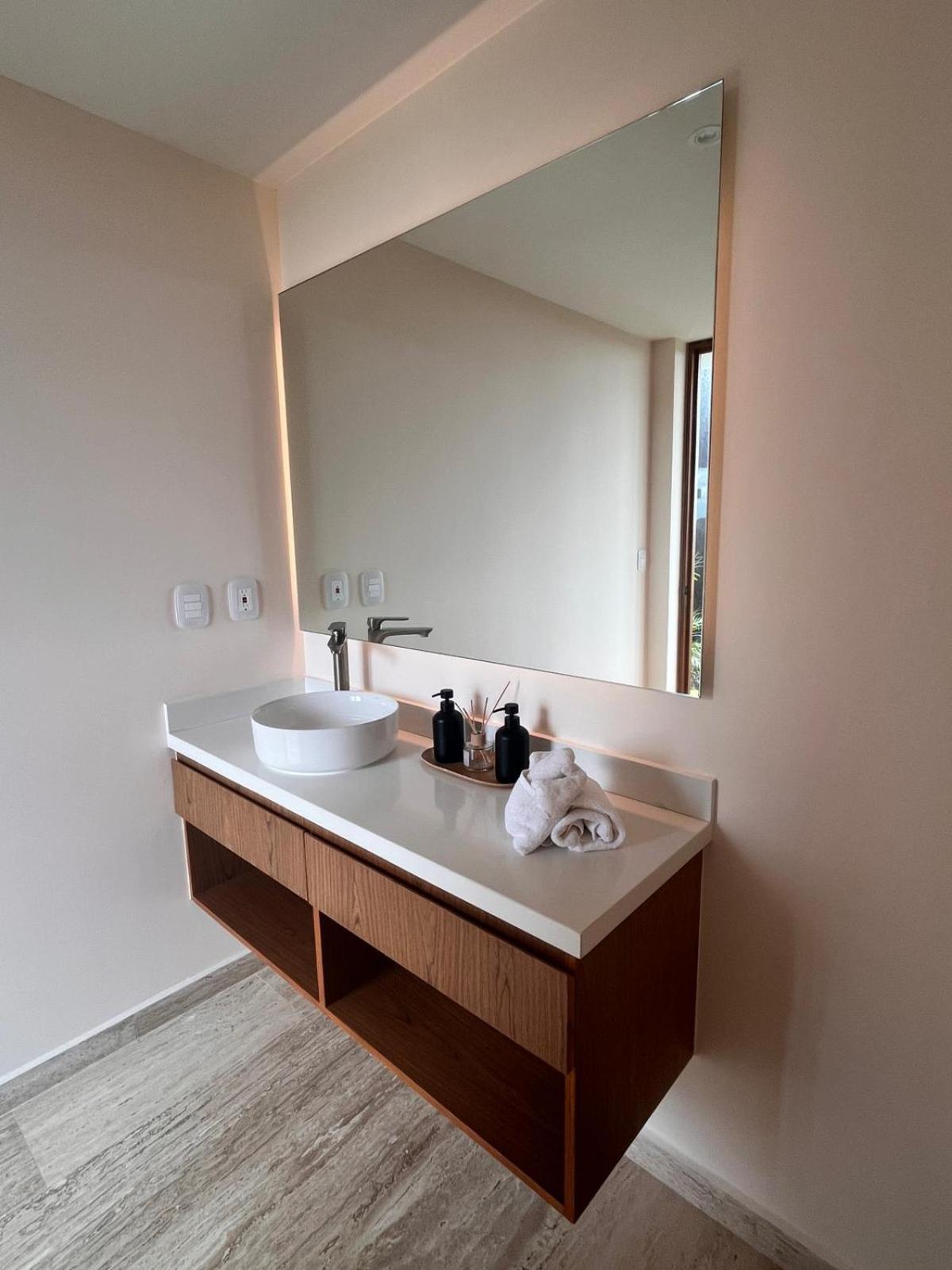 Rooftop Ph, 24hr Security, Private Pool, 3 King Beds!! 3 Mins To The Beach!! Apartment Tulum